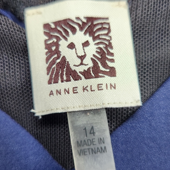 Anne Kleim Women's Navy and Black Tank Blouse - Picture 2 of 3